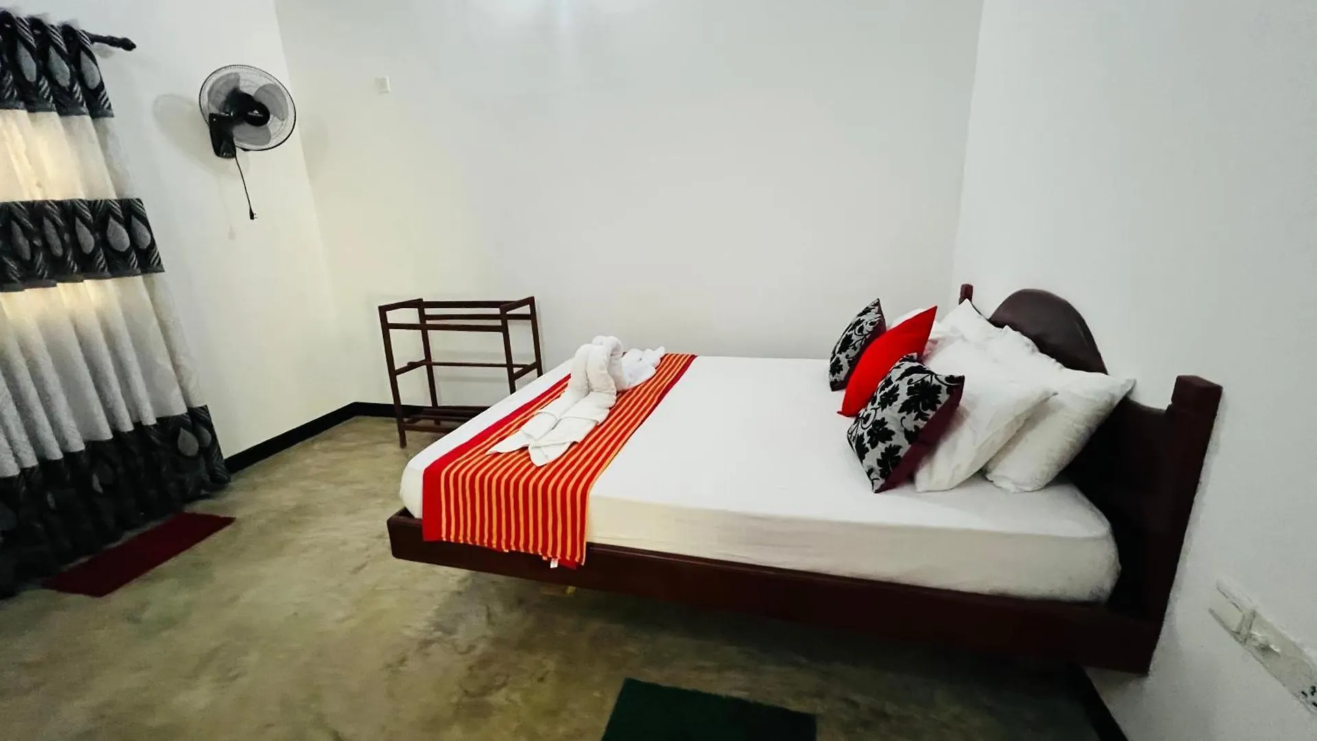Sigiriya Rock View Elephant Corridor Hotel Guest house