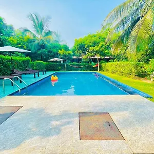  Guest house Sigiri Charuka
