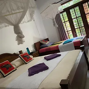  Guest house Woodsy
